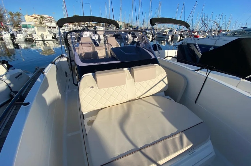 Quicksilver Activ 805 Open