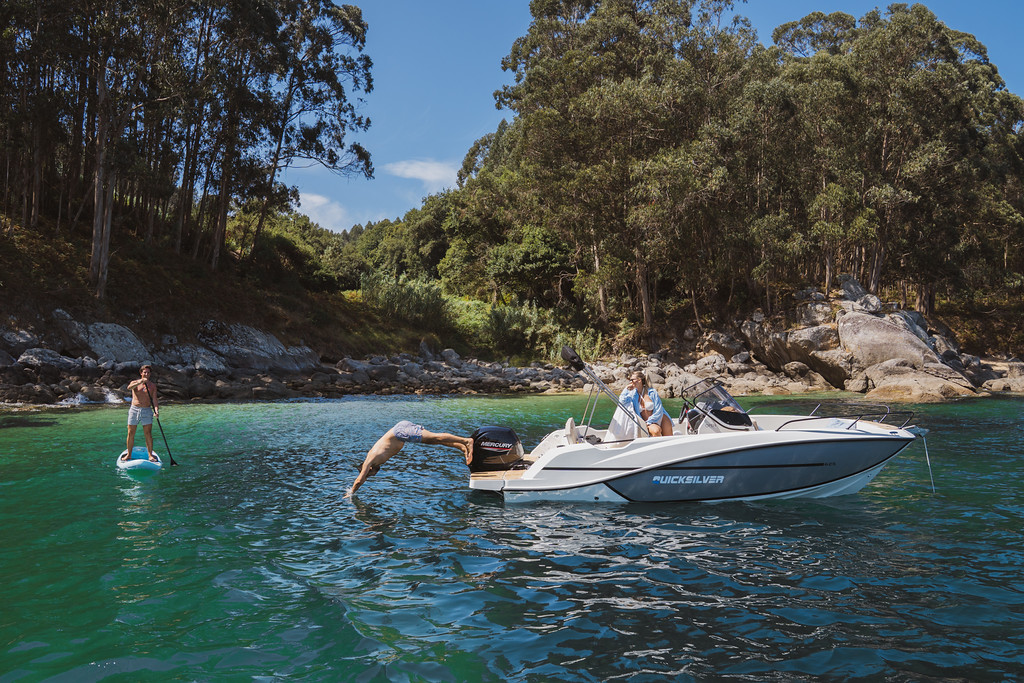 Quicksilver Activ 625 Open 