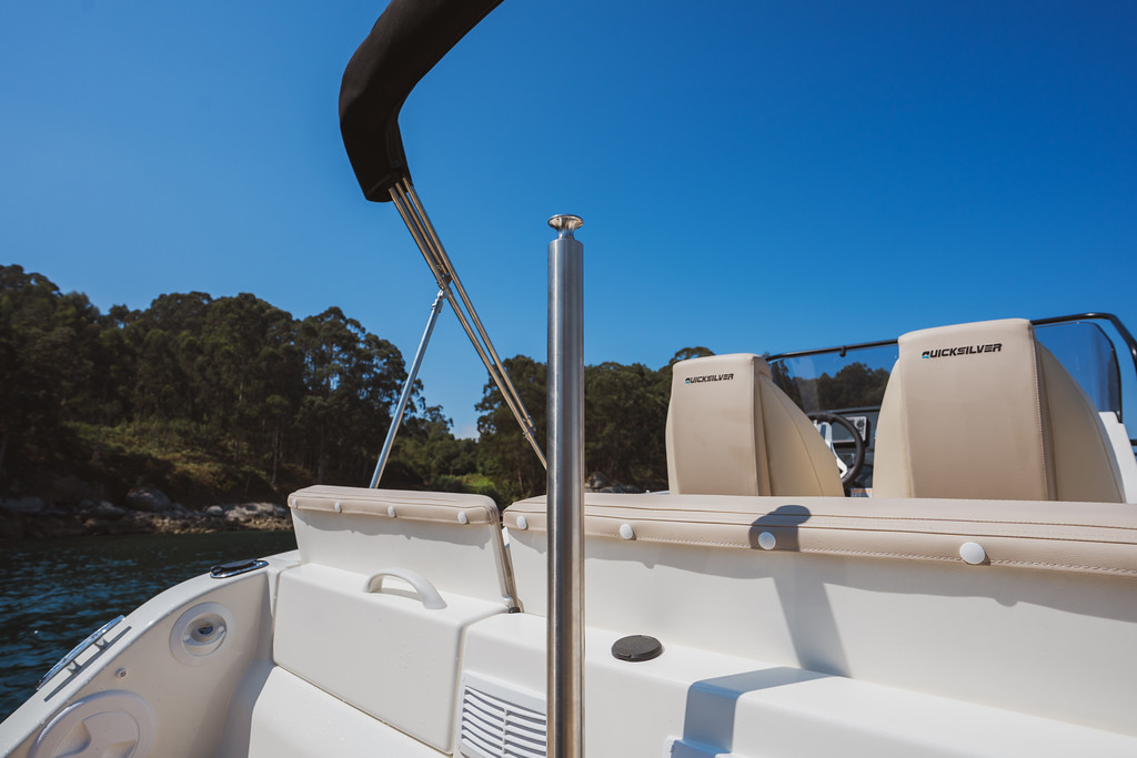 Quicksilver Activ 625 Open 